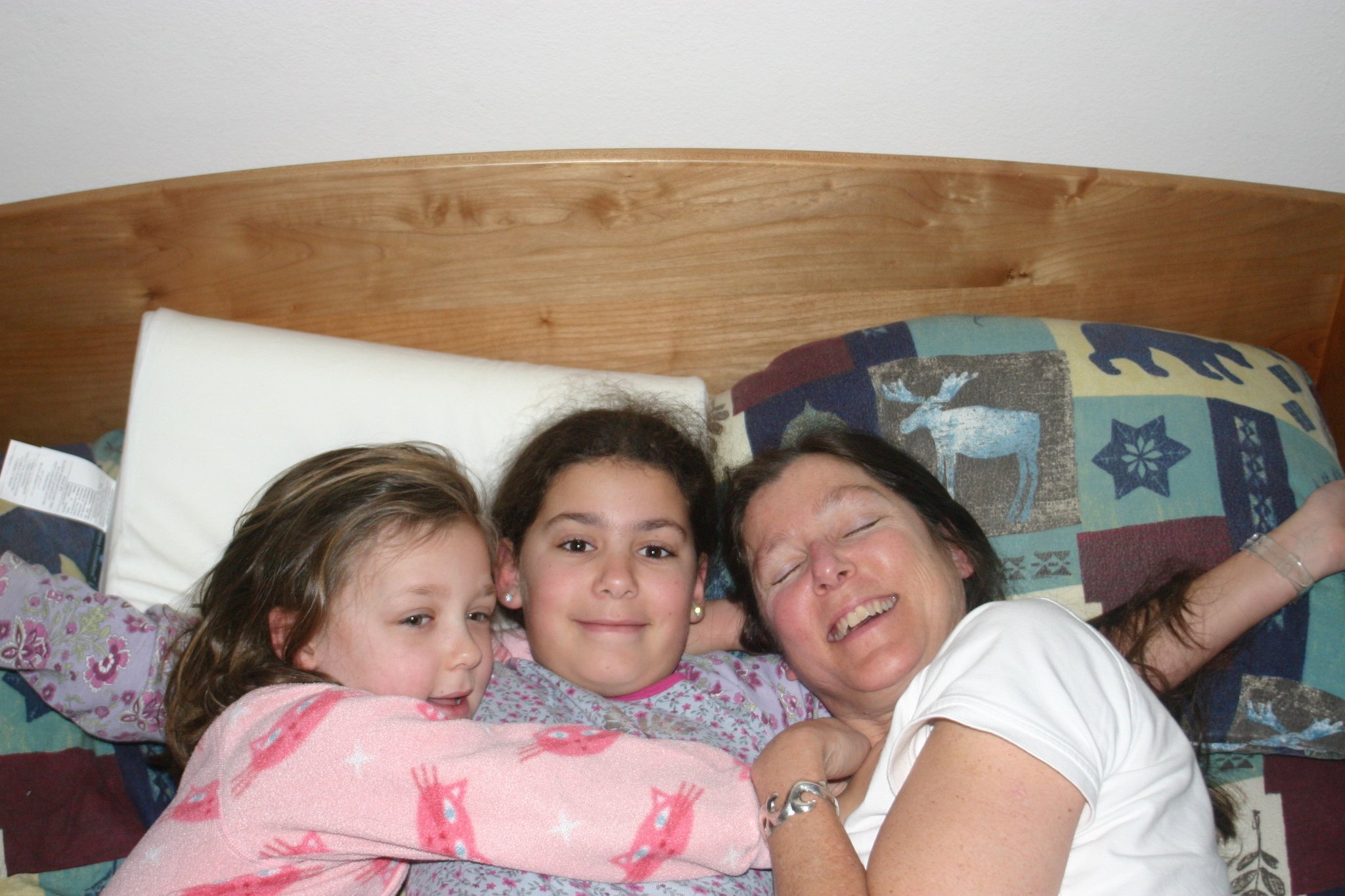 2004-01-06 Gals.jpg - My Three Gals again...